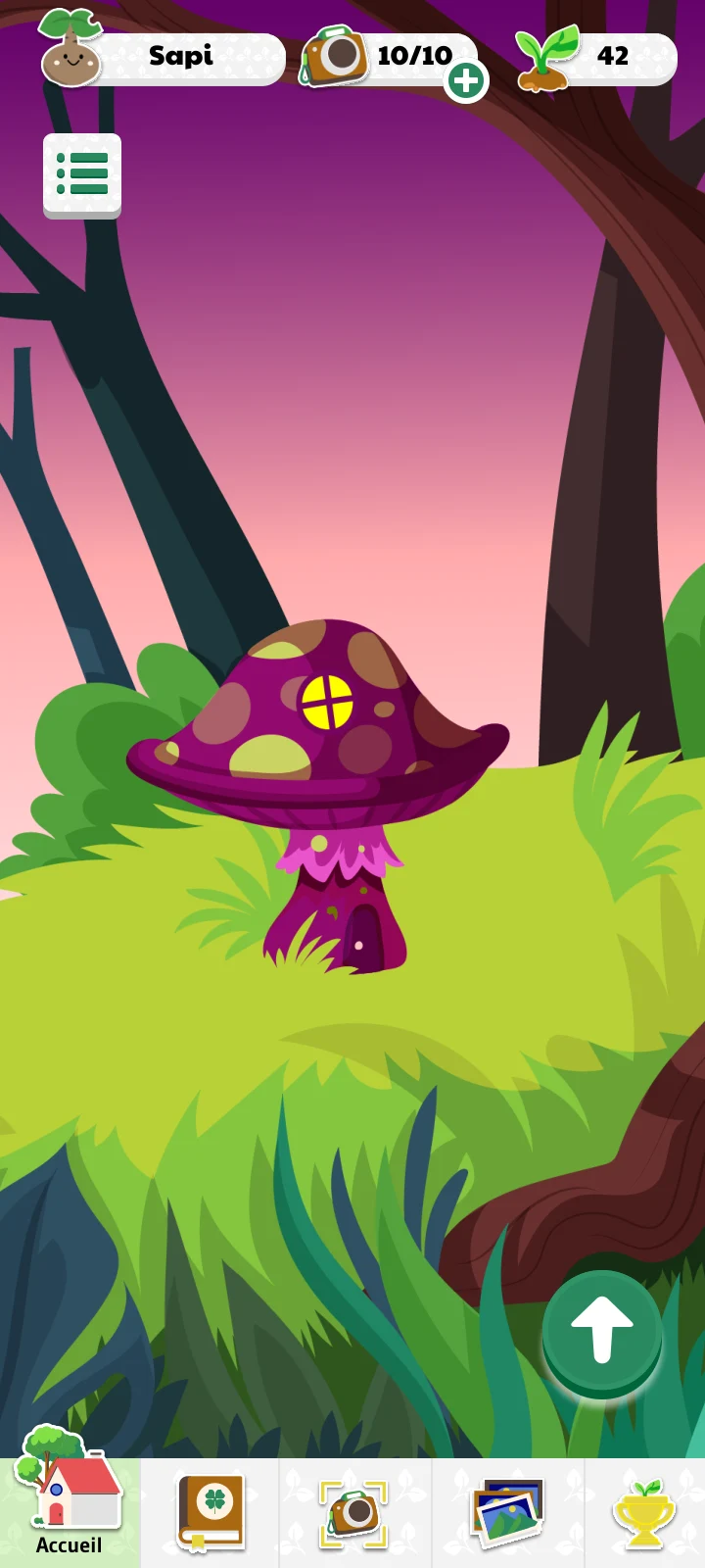 Maquette mobile Sapify avec un personnage champignon dans une forêt